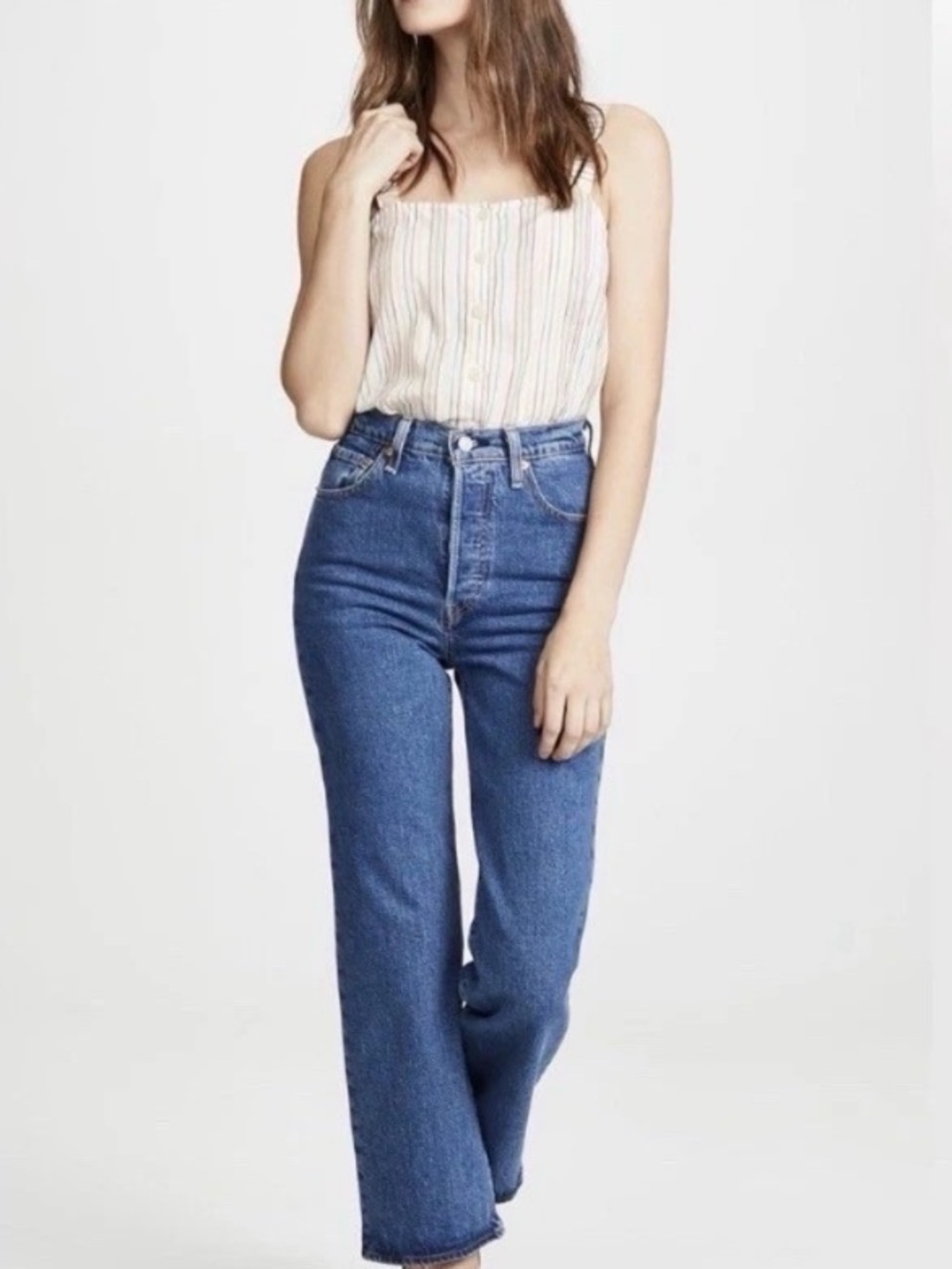 LEVI’S Premium Ribcage Straight Jeans 24
Blue High Rise Button Fly